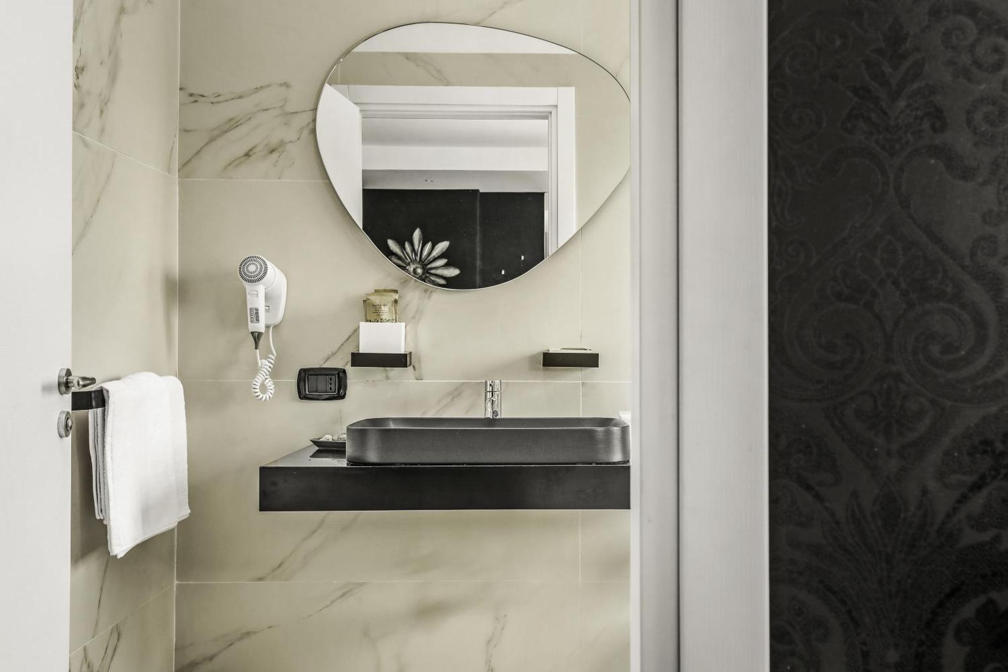 קאסרטה Reggia Suite Spa Hotel מראה חיצוני תמונה