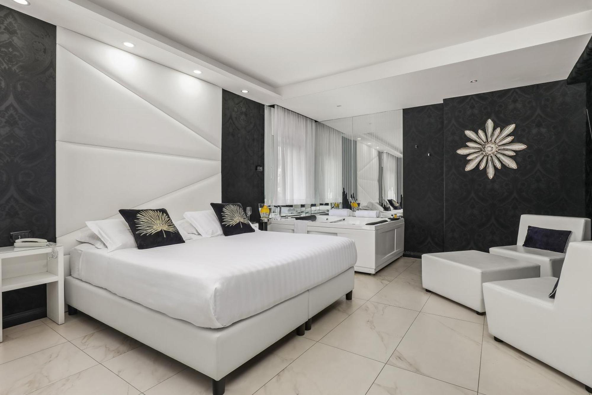 קאסרטה Reggia Suite Spa Hotel מראה חיצוני תמונה
